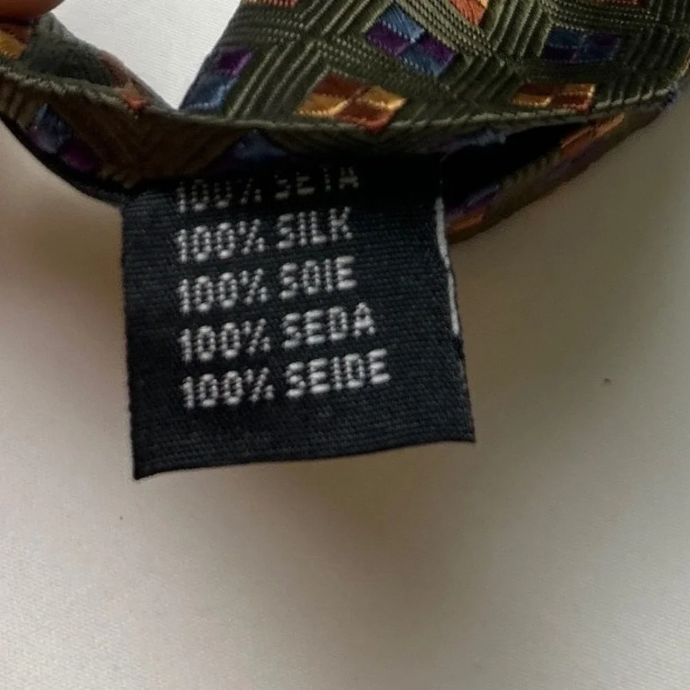 Tango Mens Geometric Square Pattern 100% Silk Necktie 60